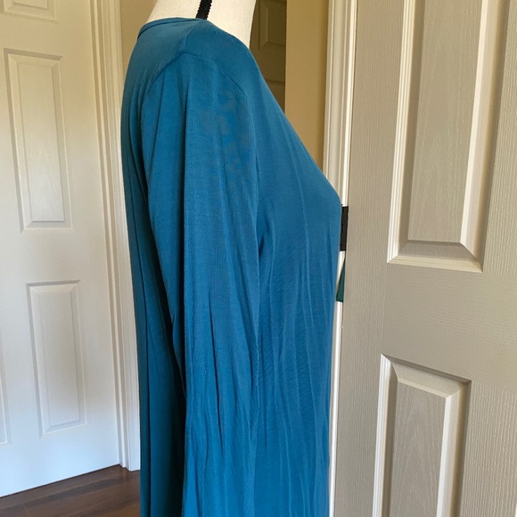 YALA cross over tunic top - Picture 5 of 5